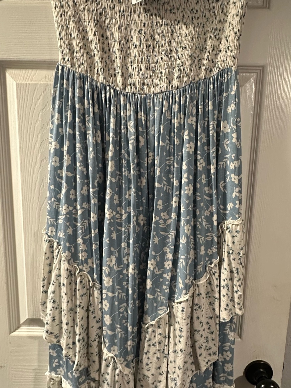 torrid NWT Blue & White Floral Smocked Tube Midi Dress - Picture 3 of 11